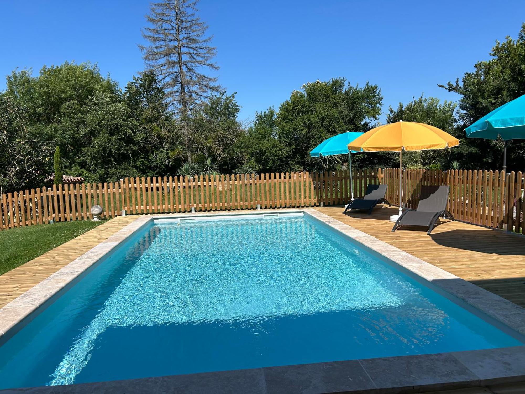 Maison D'Hotes "La Clef Des Champs" Piscine Ortance Sajas Exterior foto